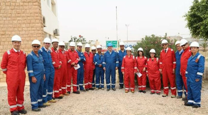 صفاقس: لجنة الصناعة تؤدي زيارة ميدانية إلى موقع إنتاج امتياز الاستغلال “رحمورة”