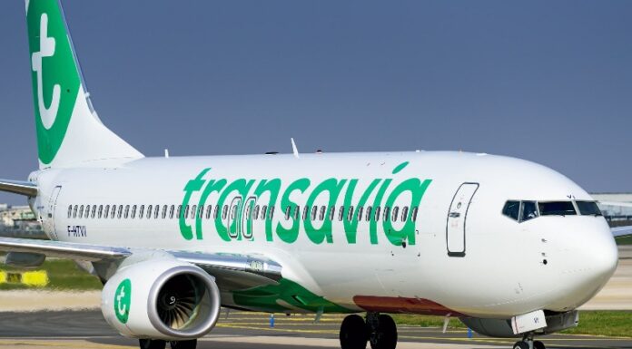 وزير السياحة: ”إبرام اتفاقية مع ‘ترانسافيا’ للطيران لتشغيل خط جوي مباشر فرنسا- طبرقة”