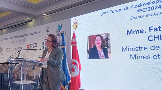 وزيرة الصناعة: ‘الشركات ذات المساهمة الفرنسية تشهد تقدما ب30% في مواطن الشغل’