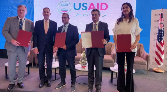 تمويلات أمريكية لأكثر من 540 مؤسسة صغرى ومتوسطة لإنتاج الطاقة النظيفة